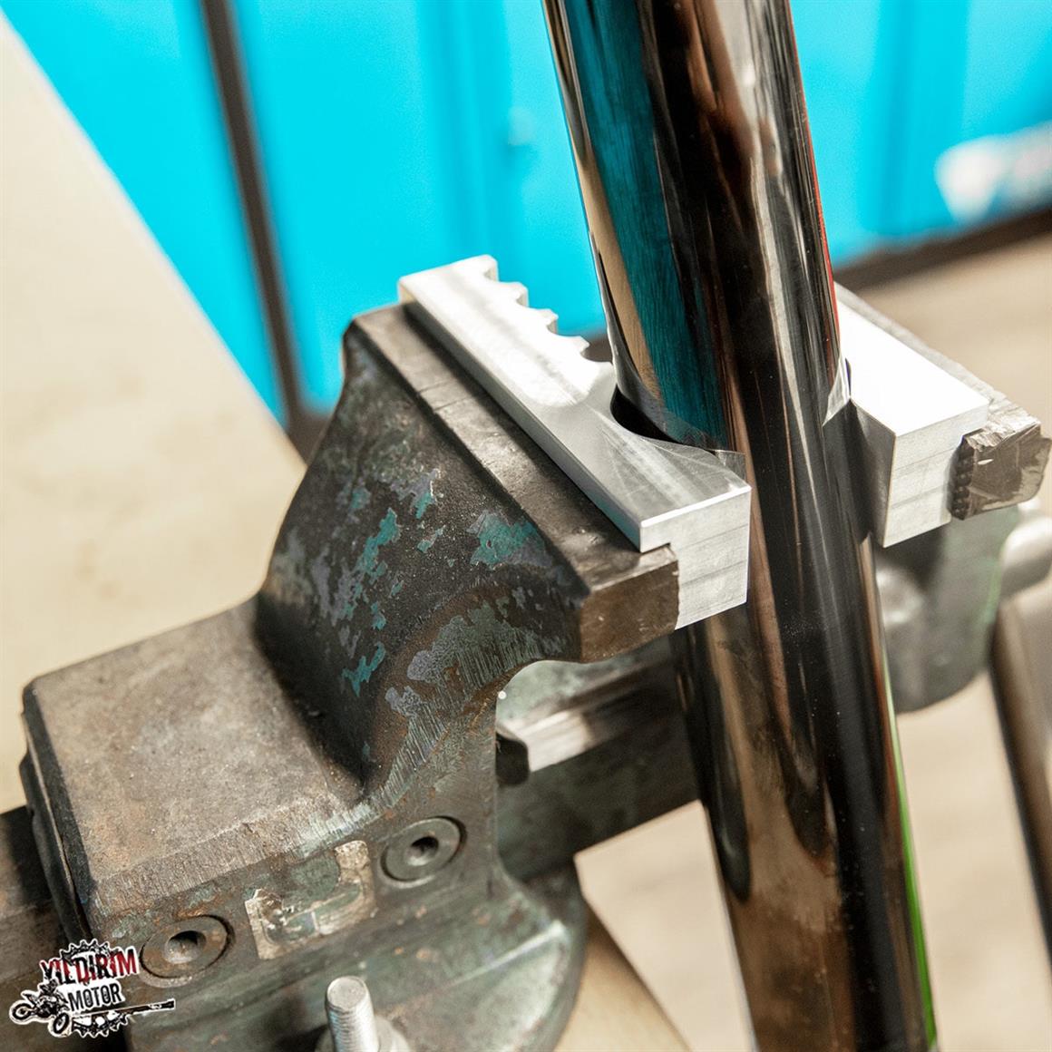 AWORKX ÇUBUK SABİTLEME KELEPÇESİ