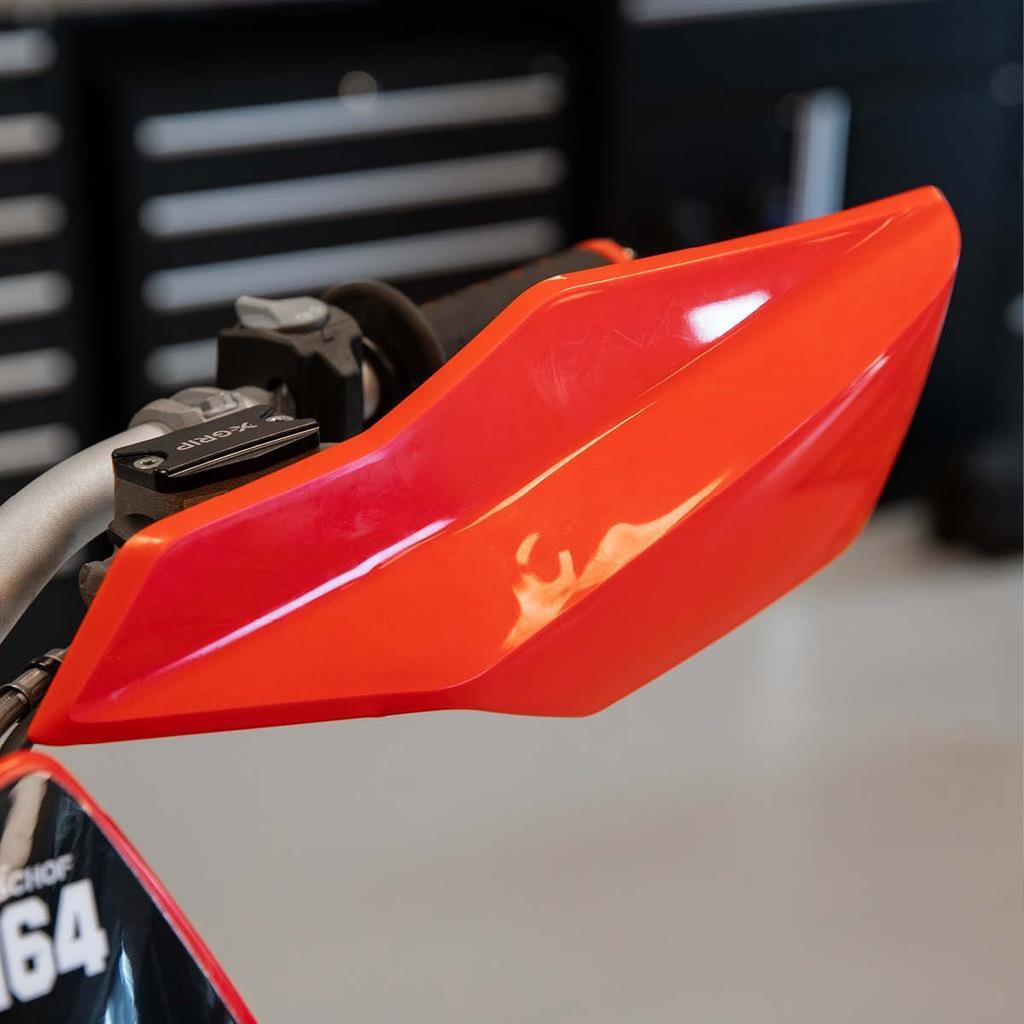 AWORKX KTM HUSQVARNA GASGAS ELCİK KORUMA PLASTİĞİ KIRMIZI