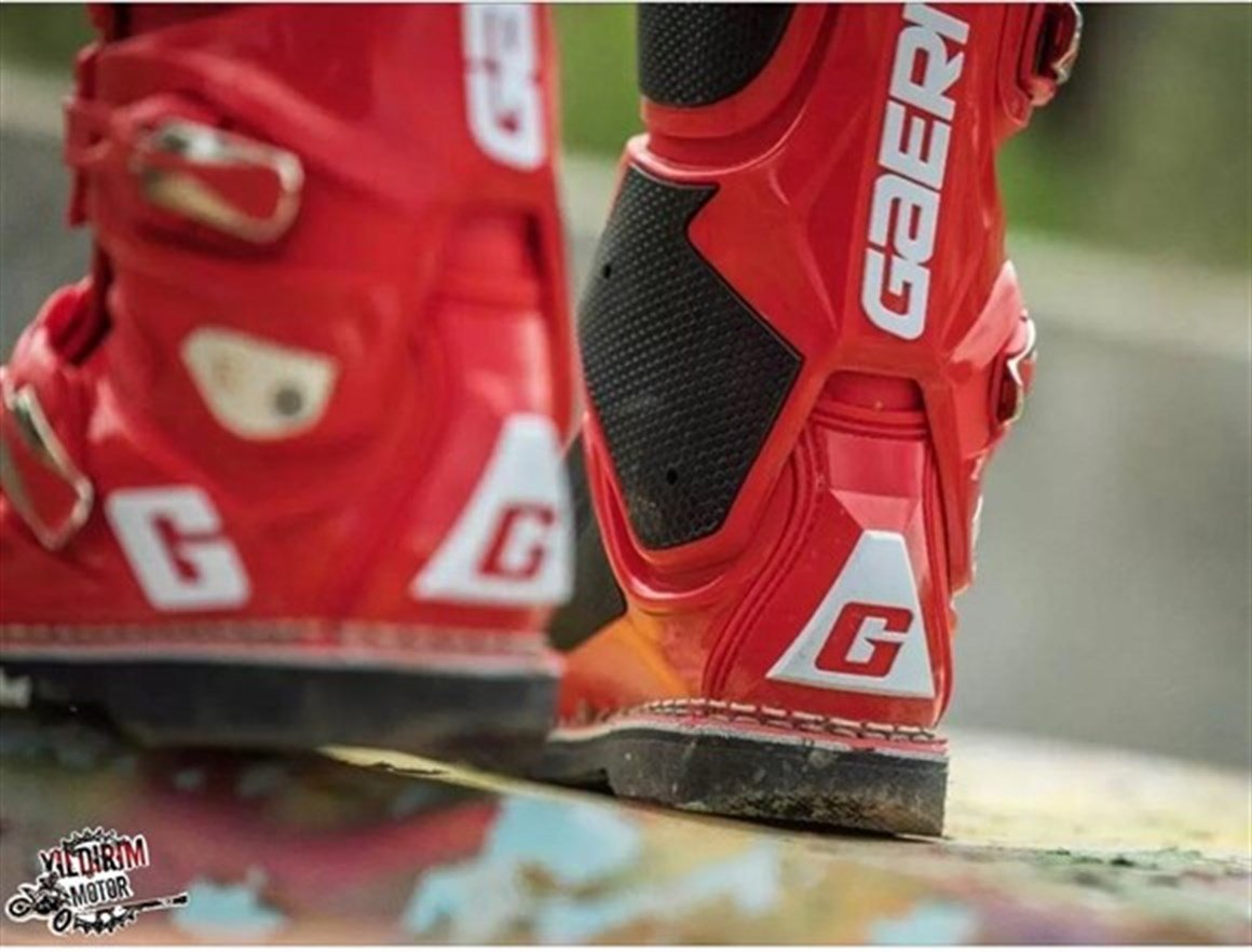 GAERNE SG12 CROSS BOT 