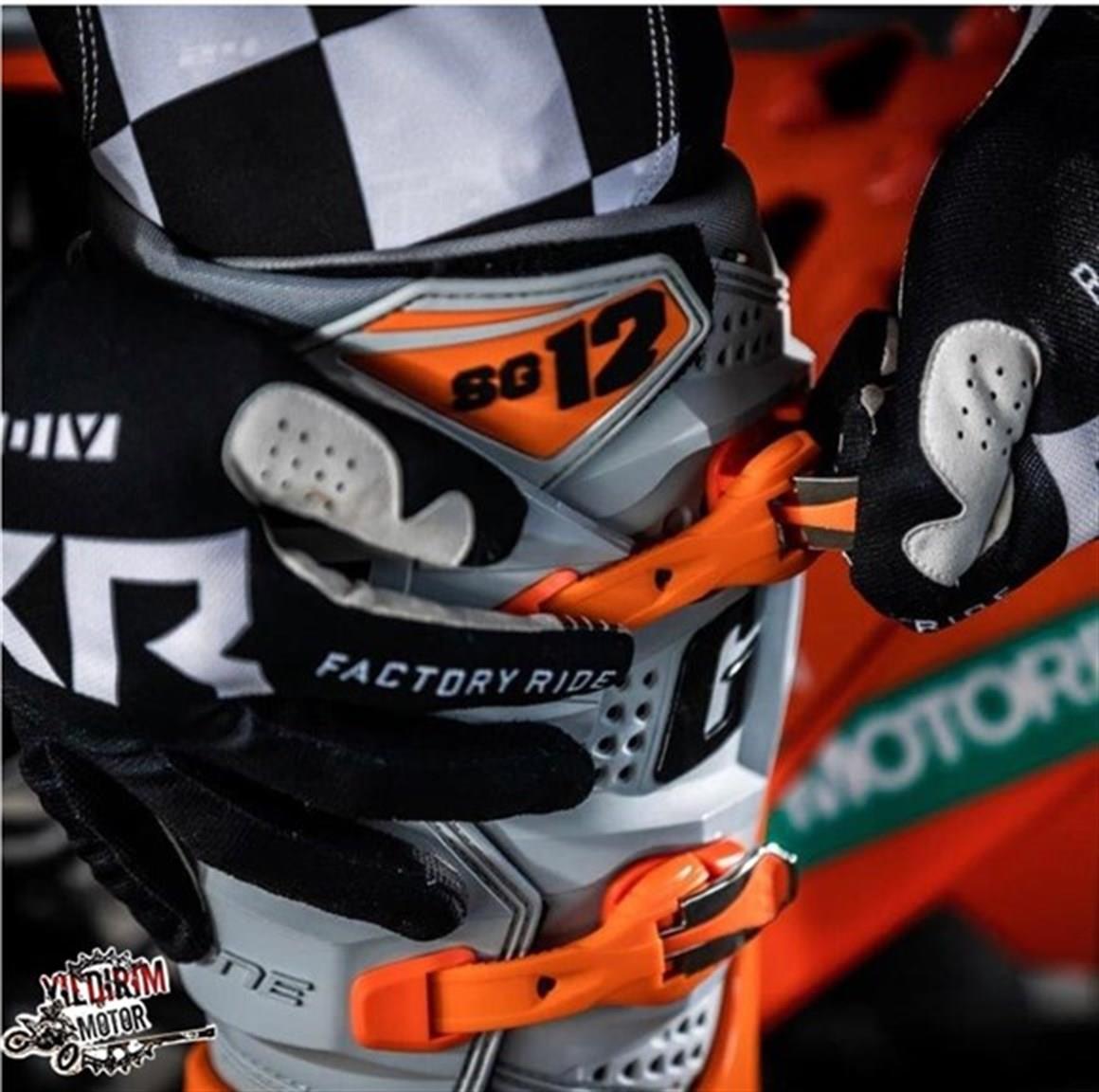 GAERNE SG12 Enduro Motocross Bot