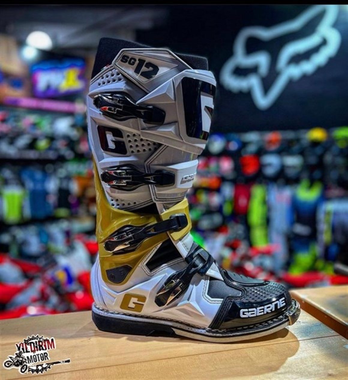 GAERNE SG12 Enduro Motocross Bot