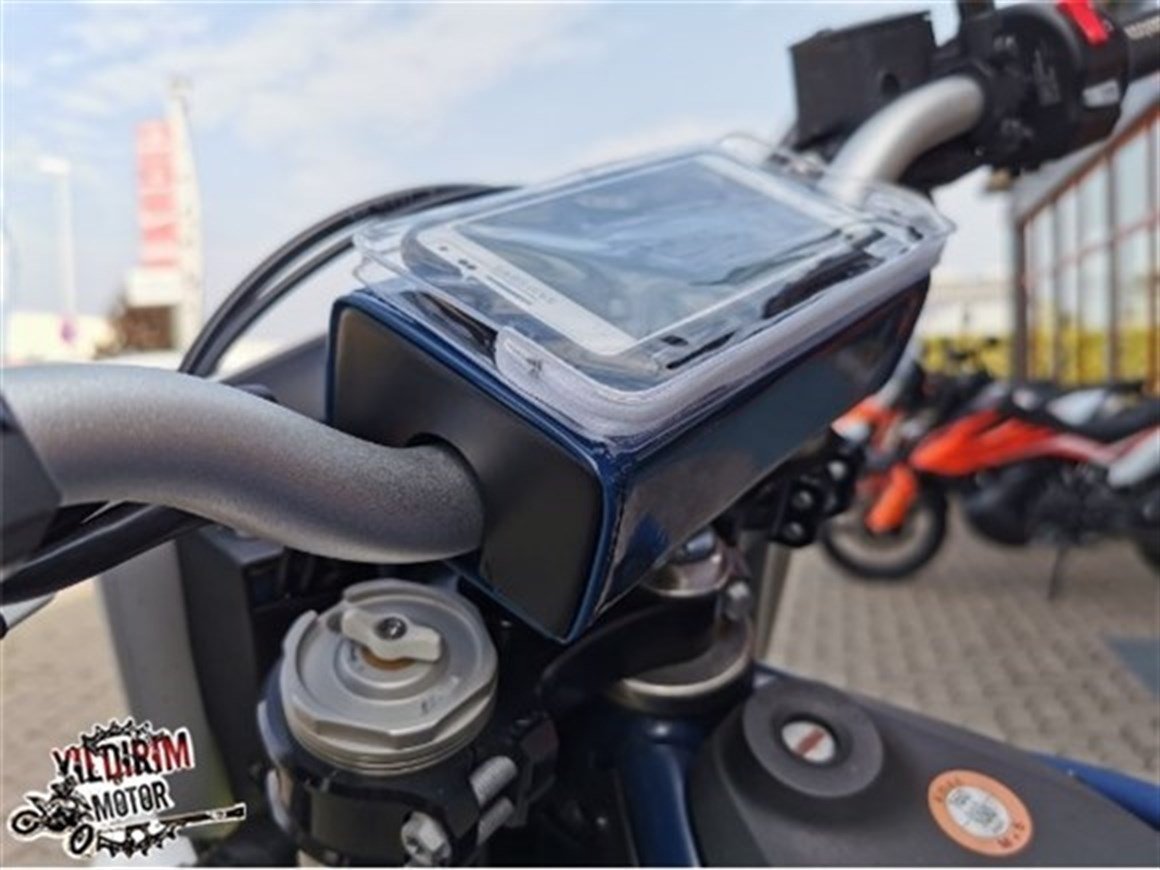 KTM TELEFON TUTUCULU GİDON PEDİ