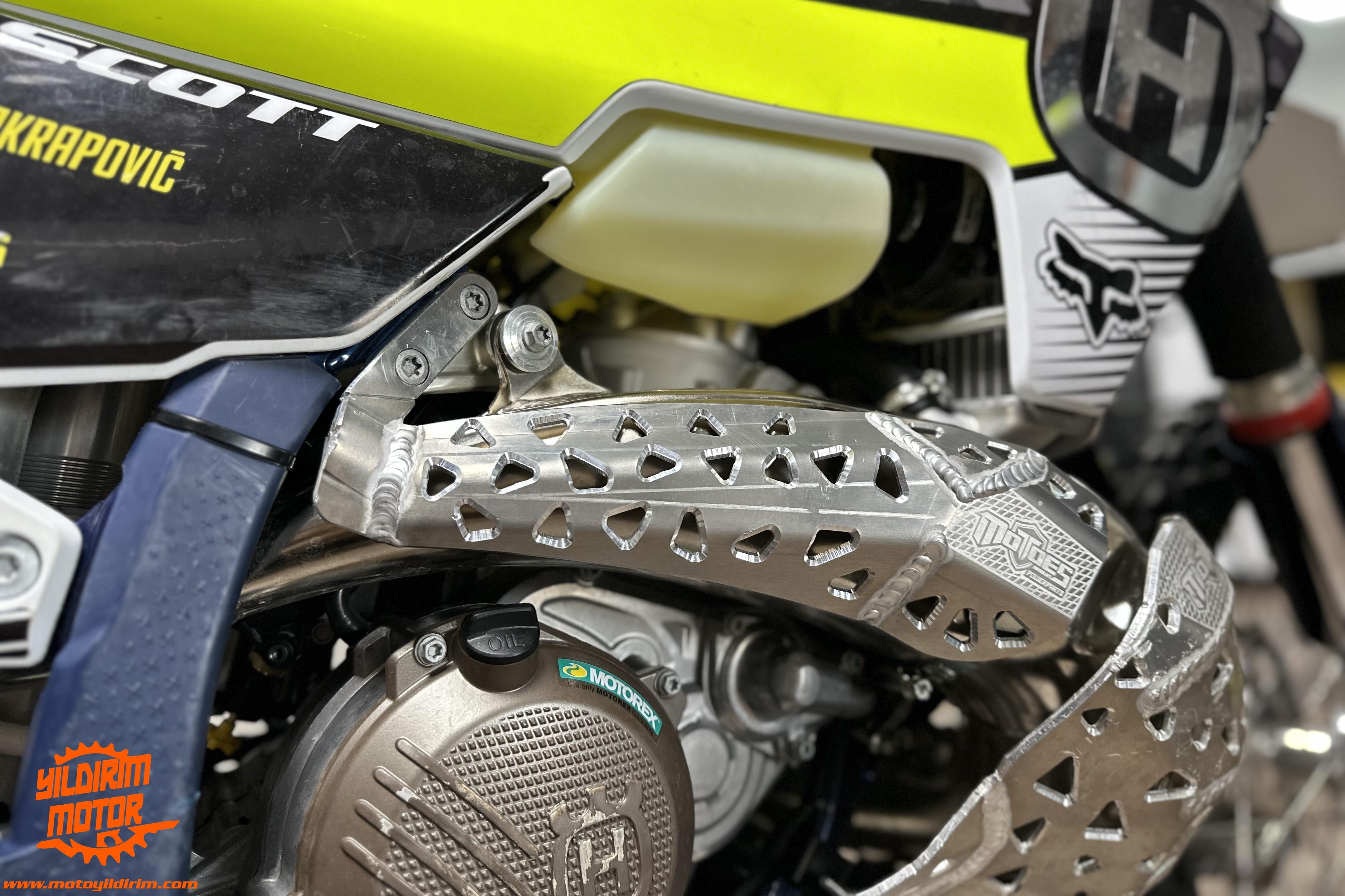 KTM HUSQ GASGAS MOTO ES KARTER KORUMA ÜST UZANTI 24-25