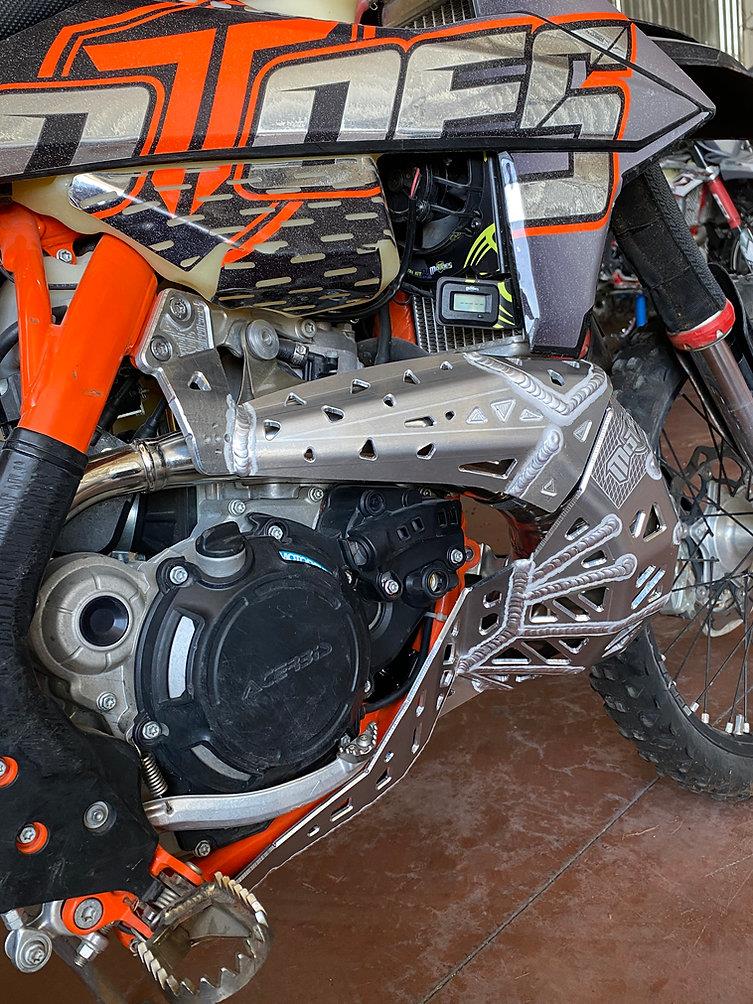KTM HUSQVARNA GASGAS 2T YERLİ ÜRETİM SALYANGOZ KORUMA 20-23
