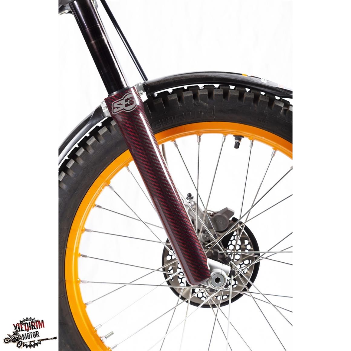 S3 AMORTİSÖR KARBON KORUMA KIRMIZI