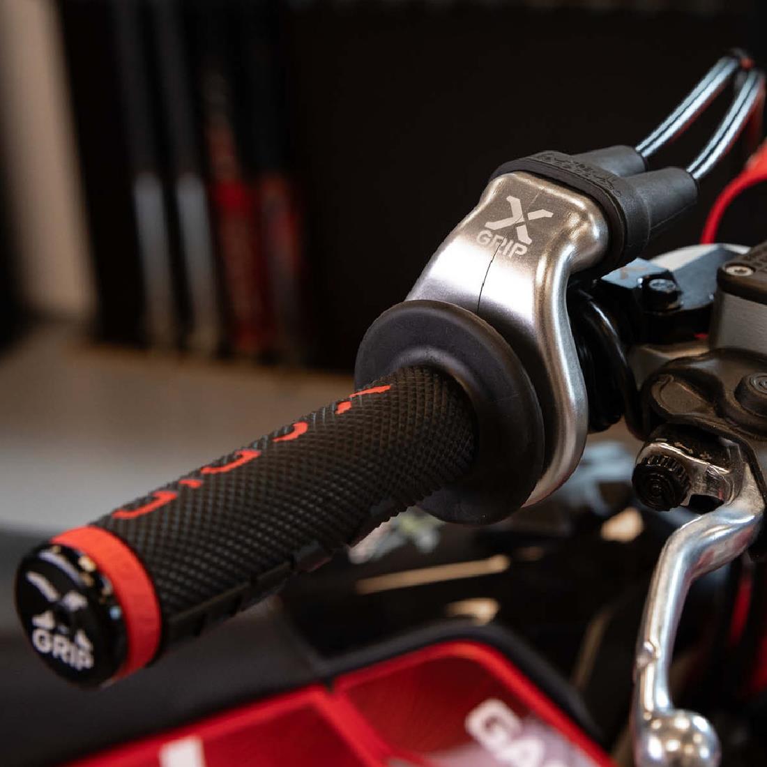 X-GRİP 2024 KTM HUSQ GAS GAS GAZ KÜTÜĞÜ SİYAH