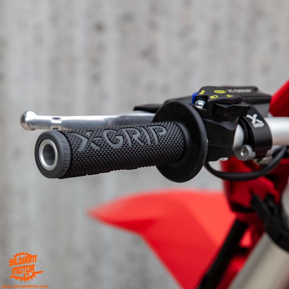 X-GRİP BRAAAAP SLİKON ELCİK Gri