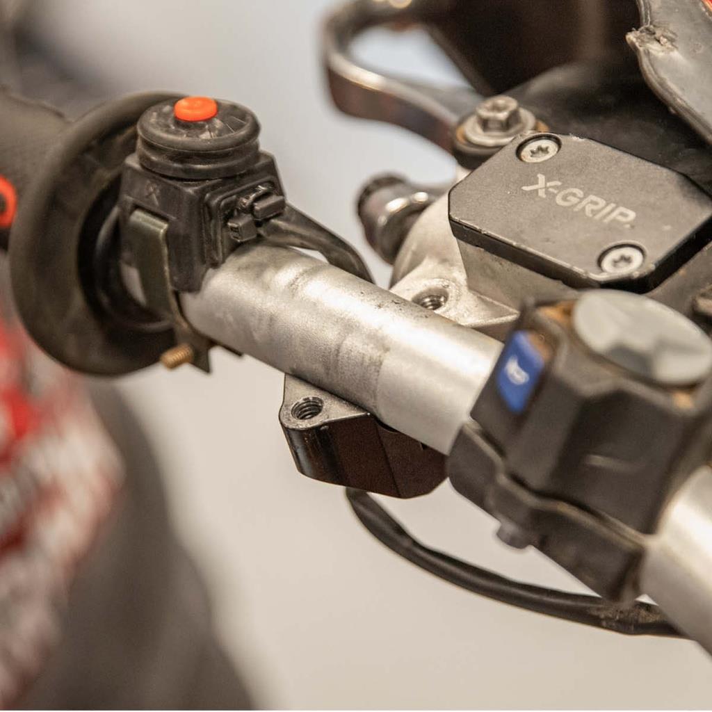 X-GRİP BREMBO DEBRİYAZ ÜST MERKEZ KELEPÇESİ 