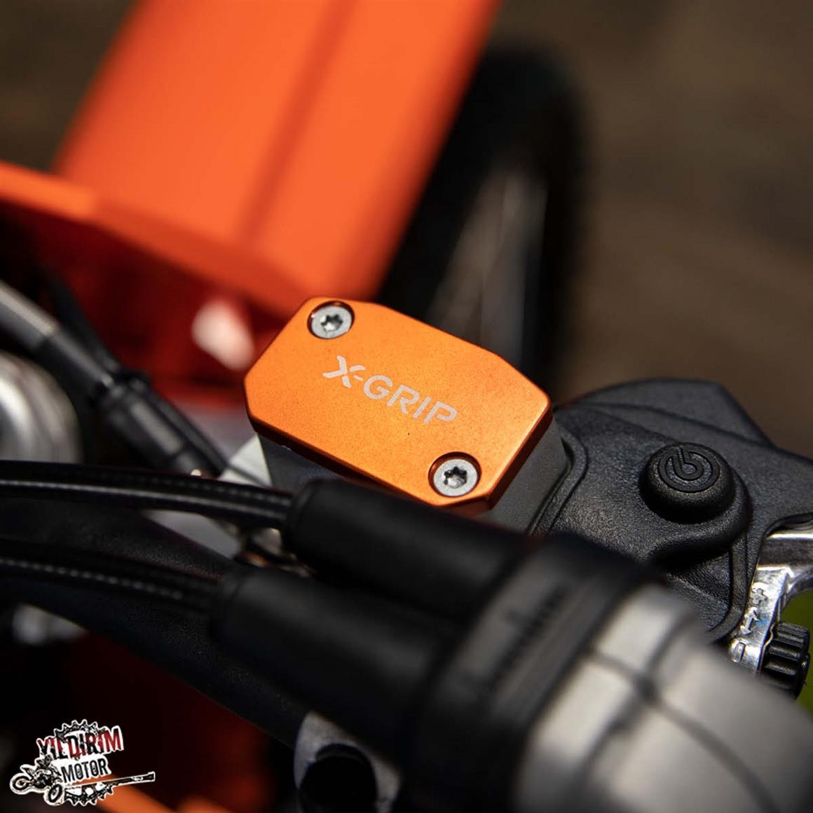 X-GRİP KTM HUSQ GASGAS BREMBO ÜST MERKEZ KAPAK 