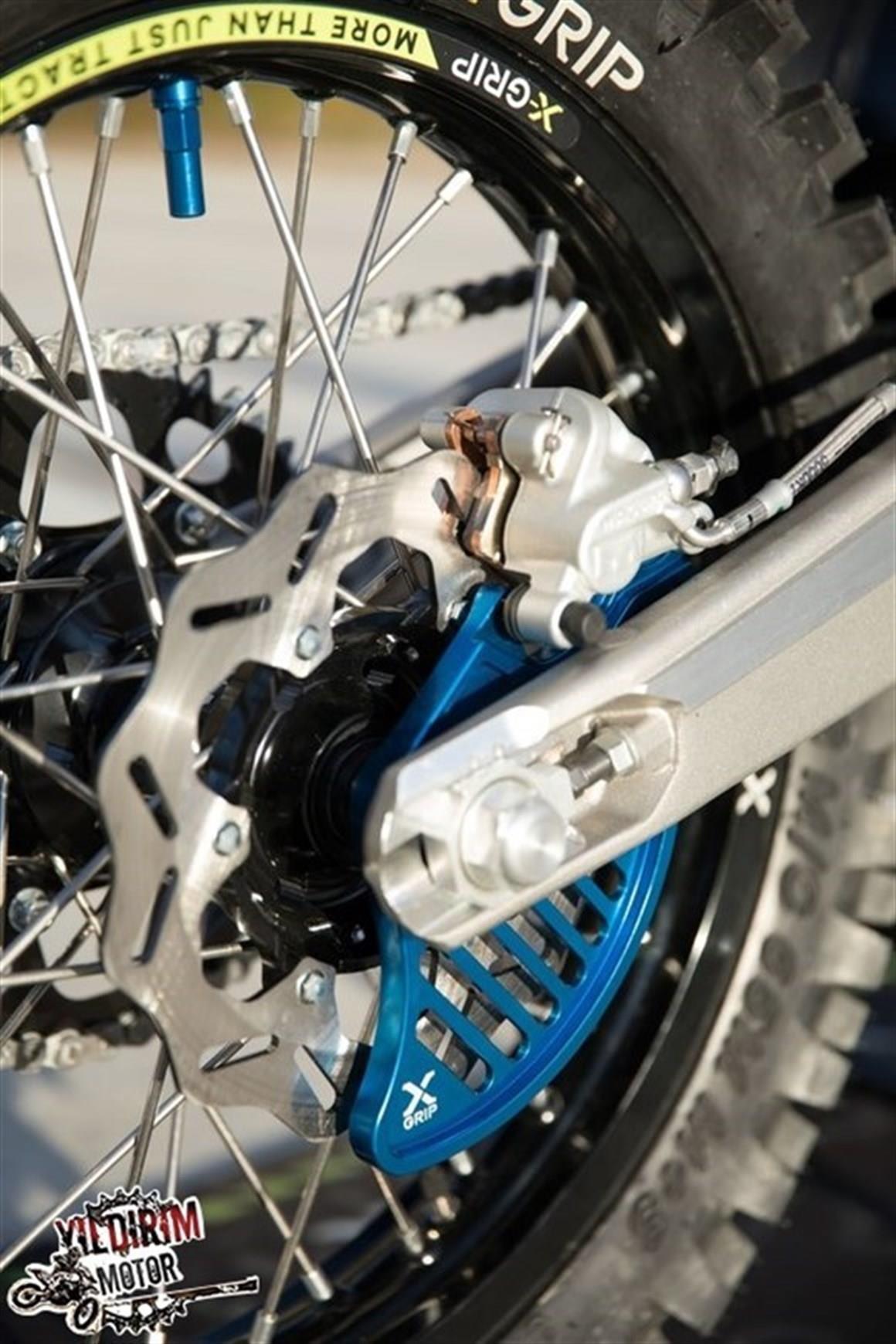 X-GRİP SHERCO ARKA DİSK KORUMA MAVİ 14-24